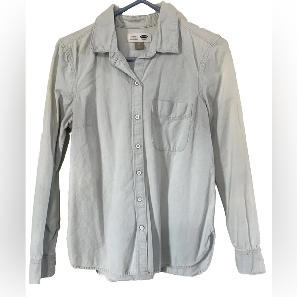 Old Navy Women’s Size Small Light Blue Classic Button Down Shirt Collared